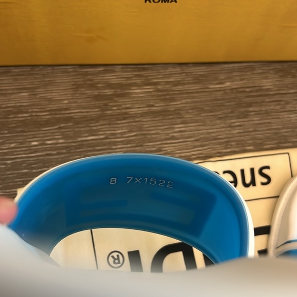 Fendi Pool Zucca FF Logo Slides - Picture 10 of 10